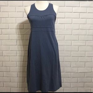 3/ $25 Athleta Sleeveless Dress Size MT